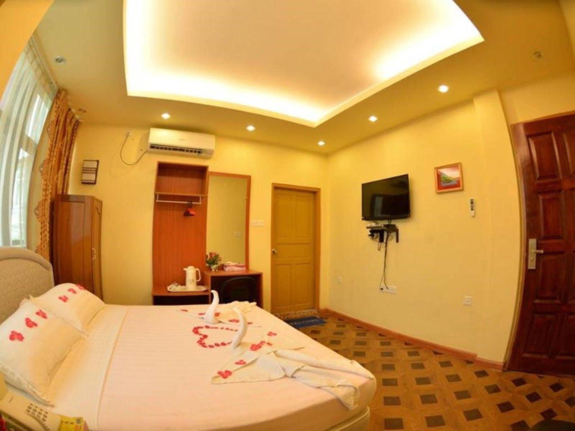 New Golden Forward Hotel Yangon Exterior photo